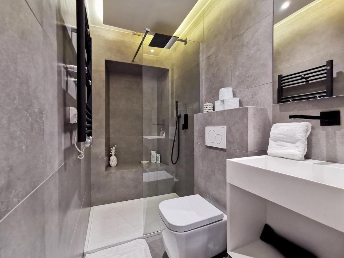 Le Petit Balcon By Booking Guys Nisa Exterior foto